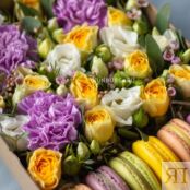 Композиция с макарунами «Фиалка» 137083 фото 2