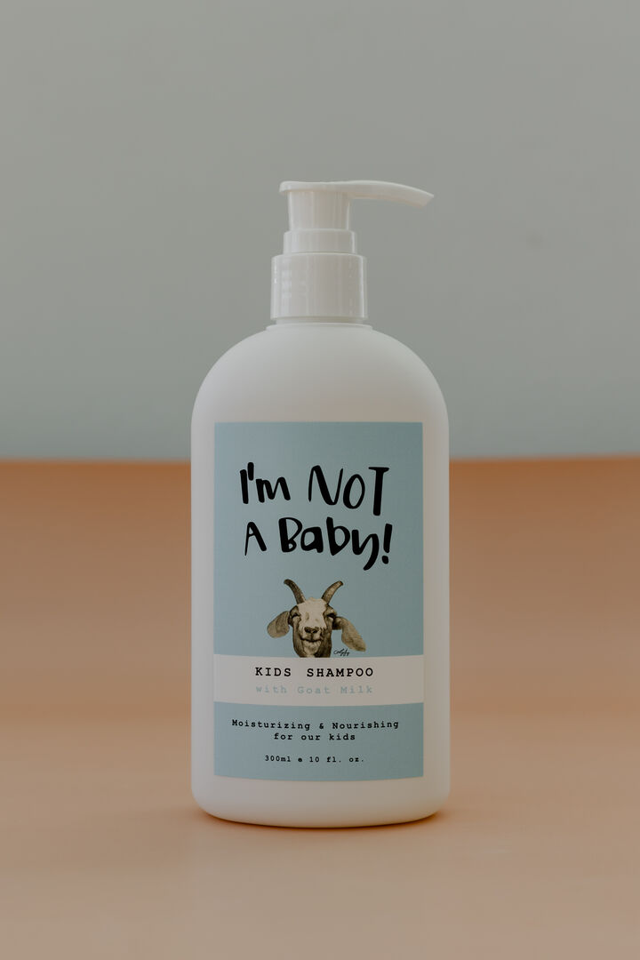 Детский шампунь с козьим молоком I'm Not A Baby Kids Shampoo 300ml I'm Not фото 1