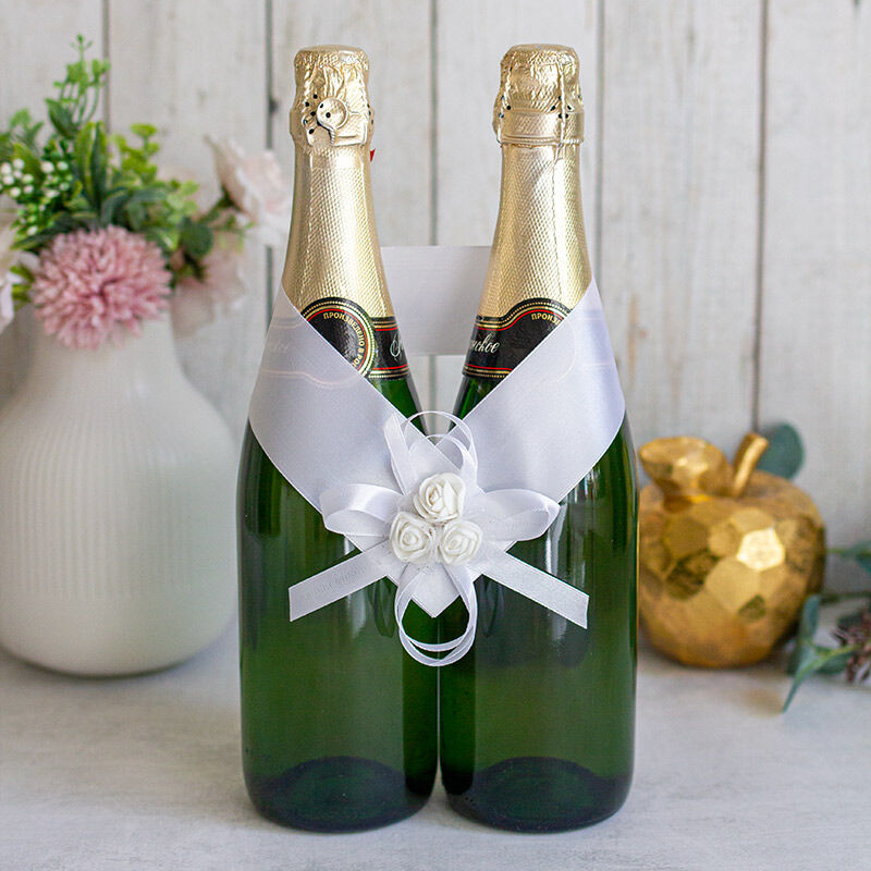 Украшение для свадебного шампанского "Легкость"(белый) Свадебные штучки