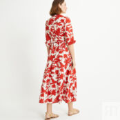 Платье длинное расклешенное с принтом короткими рукавами  46 красный